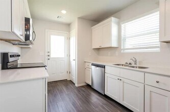 1810 Crimson Lake Blvd in El Reno, OK - Building Photo - Building Photo
