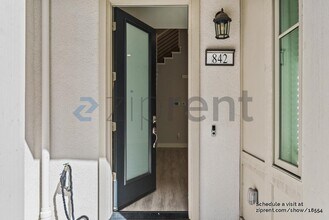 842 Anson Ln in Burlingame, CA - Building Photo - Building Photo