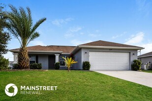 1629 NW 5th Pl in Cape Coral, FL - Building Photo