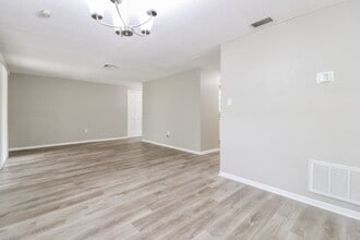 27084 Roper Rd in Brooksville, FL - Building Photo - Building Photo