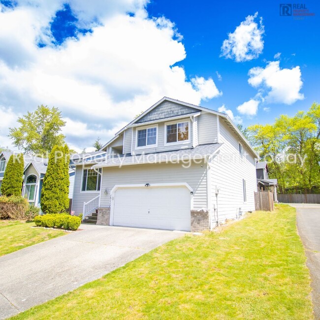 property at 15117 67th Ave E