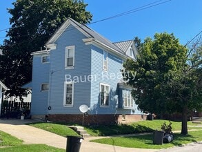 402-402.5-4025 Carroll St in Ashland, OH - Building Photo - Building Photo