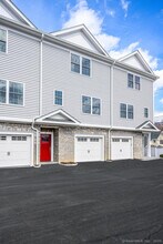 2 Beacon Square in Fairfield, CT - Building Photo - Building Photo