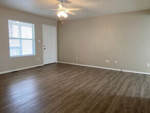 502 Twin Oaks in Kirbyville, MO - Building Photo - Building Photo