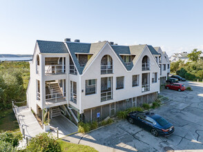 Rough Riders Landing Condominium in Montauk, NY - Building Photo - Building Photo