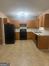 3660 Scotland Ln SW in Snellville, GA - Building Photo - Building Photo