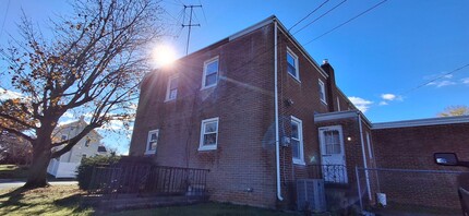 1303 Fremont St in Lancaster, PA - Foto de edificio - Building Photo