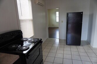 3031 Hamilton Ave, Unit 2W in Baltimore, MD - Building Photo - Building Photo