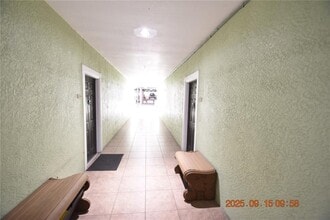 1810 E Palm Ave in Tampa, FL - Building Photo - Building Photo