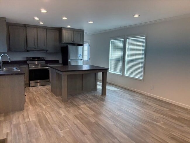 173 Plum Dr in Raeford, NC - Foto de edificio - Building Photo