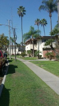 Canfield Park in Anaheim, CA - Building Photo - Building Photo