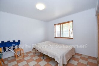 1334 Sevilla St in Camarillo, CA - Building Photo - Building Photo