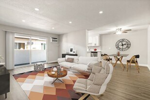 Kling Trio Apartments in Valley Village, CA - Building Photo