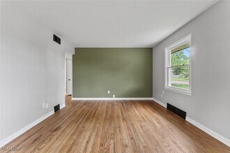 13401 Puritas Ave in Cleveland, OH - Building Photo - Building Photo