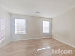 386 Fox Trot Dr in Columbia, SC - Foto de edificio - Building Photo