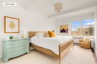 295 Central Prk W in New York, NY - Building Photo - Building Photo