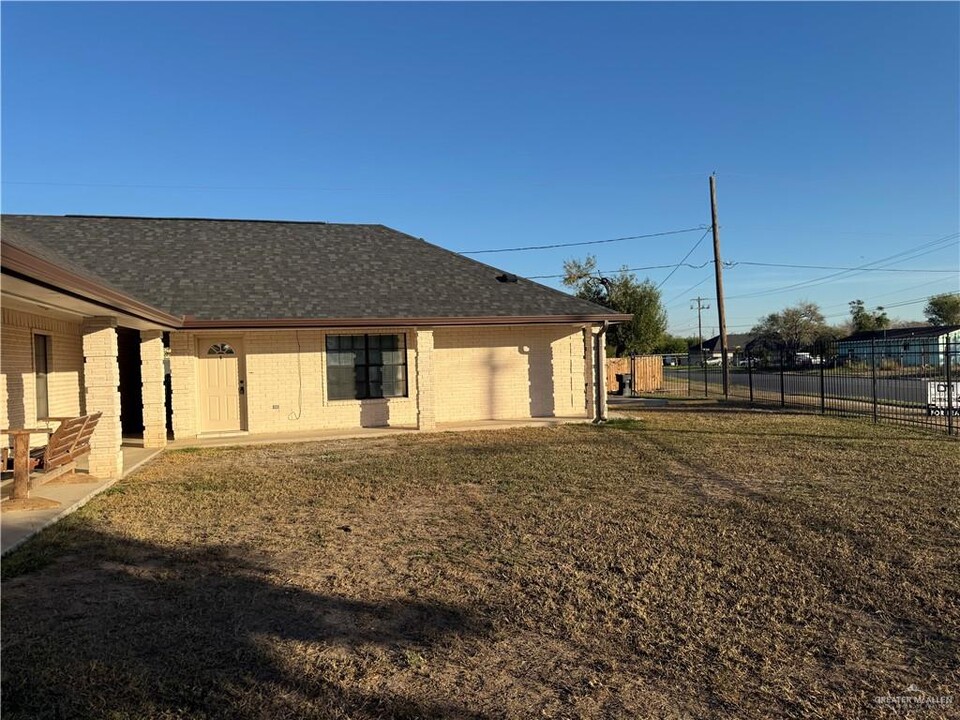 2605 S 27th St in McAllen, TX - Building Photo