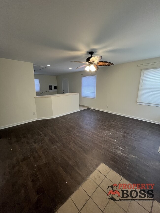 4255 Tennessee St in Gary, IN - Foto de edificio - Building Photo