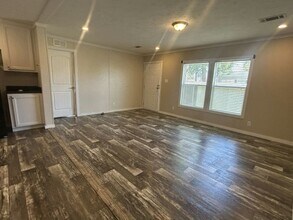 12130 US Hwy 41 S in Gibsonton, FL - Building Photo - Building Photo