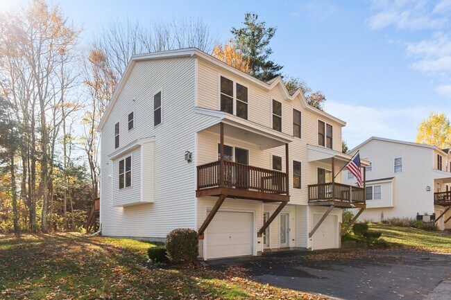 36 Chandler Ln in Epping, NH - Building Photo - Building Photo