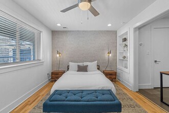 1136 Crescent Ave NE in Atlanta, GA - Foto de edificio - Building Photo