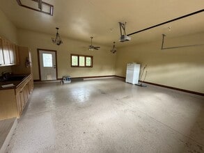 229 School St in Absarokee, MT - Building Photo - Building Photo