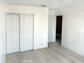 14174 Dartmouth St in Hesperia, CA - Building Photo - Building Photo