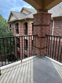 2815 Kings Crossing Dr photo'
