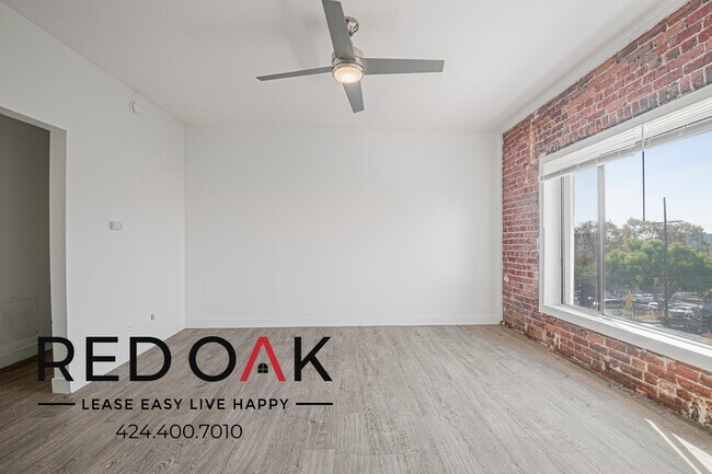 932 Irolo St in Los Angeles, CA - Building Photo - Building Photo