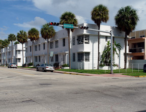 First on 8th in Miami Beach, FL - Building Photo - Building Photo