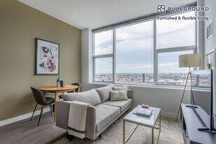 1000 S Clark St in Chicago, IL - Building Photo