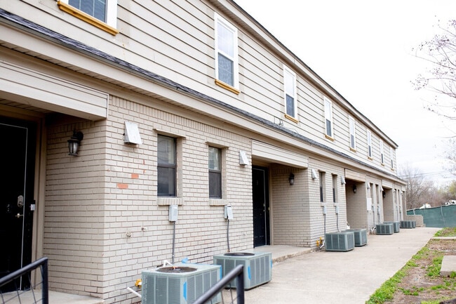 4015 W 7th St, Unit SI ID1296544P in Little Rock, AR - Building Photo - Building Photo