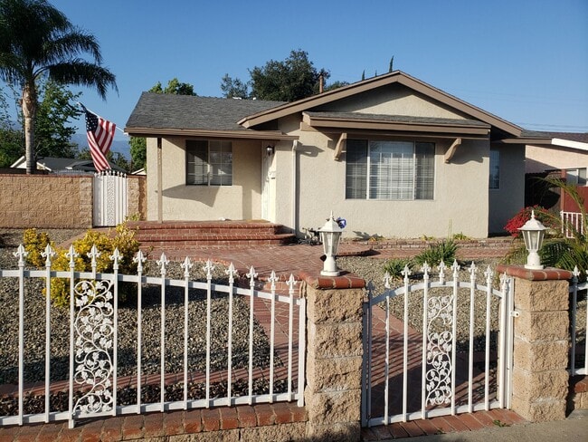 property at 7711 Arroyo Vista Ave