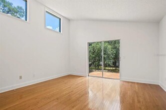 1011 S Moody Ave in Tampa, FL - Building Photo - Building Photo