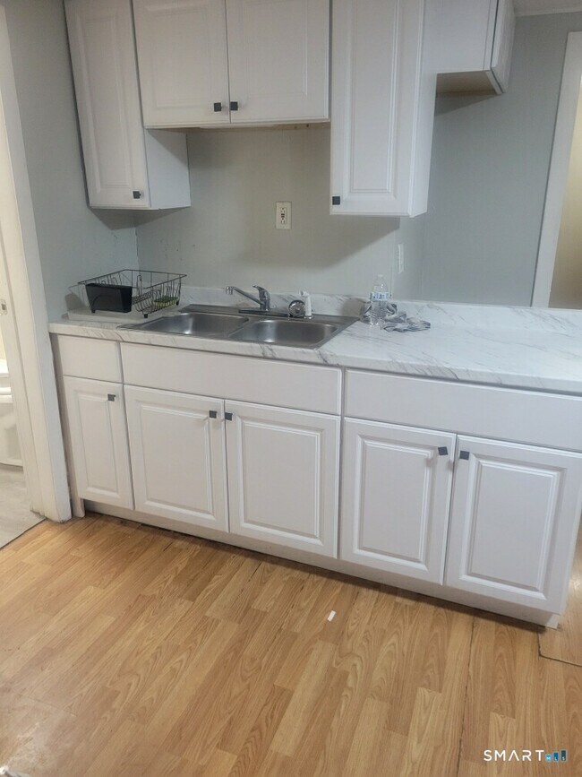 116 Springdale Ave in Meriden, CT - Building Photo - Building Photo