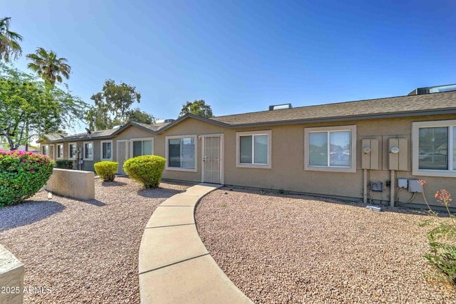 property at 6711 W Osborn Rd