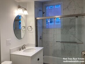 216 Norfolk St in Cambridge, MA - Foto de edificio - Building Photo