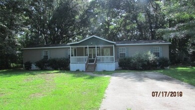 120 Jessica Ln in Brunswick, GA - Building Photo - Building Photo