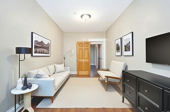 1211 Pine St, Unit Apt 2 in Muskegon, MI - Building Photo - Building Photo