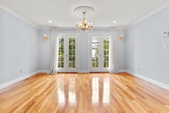 126 W 2nd St in Bayonne, NJ - Building Photo - Building Photo