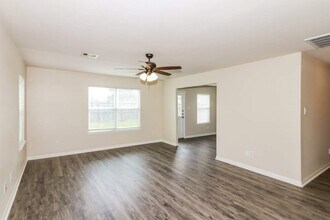 3511 Iris Ridge Way in Fresno, TX - Building Photo - Building Photo