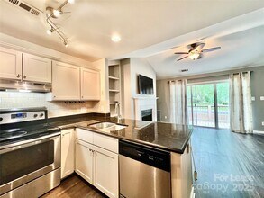 3306 Selwyn Farms Ln in Charlotte, NC - Building Photo - Building Photo