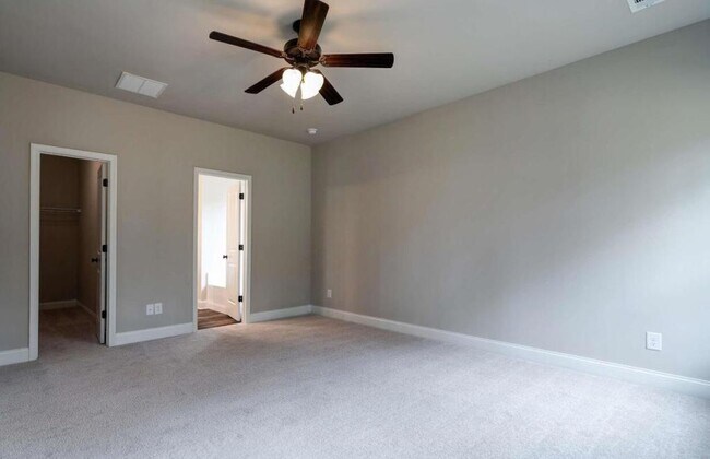 5885 Ridgedale Ct in Gainesville, GA - Building Photo - Building Photo