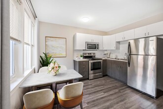 61 Roy St in Kitchener, ON - Building Photo - Building Photo