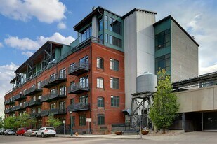 2960 Inca St in Denver, CO - Building Photo