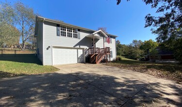 21700 Sable Rd in Waynesville, MO - Building Photo - Building Photo