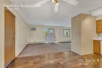 221 7th St N in Sartell, MN - Building Photo - Building Photo