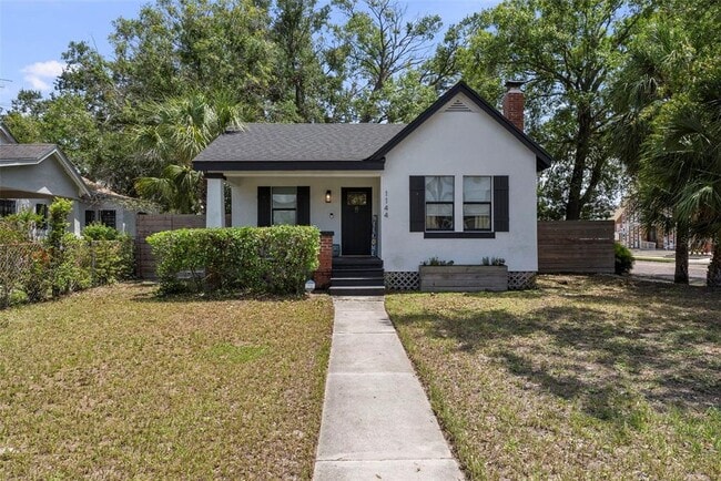 property at 1144 W La Salle St