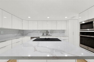 1769 Wa Kee Na Dr in Miami, FL - Building Photo - Building Photo