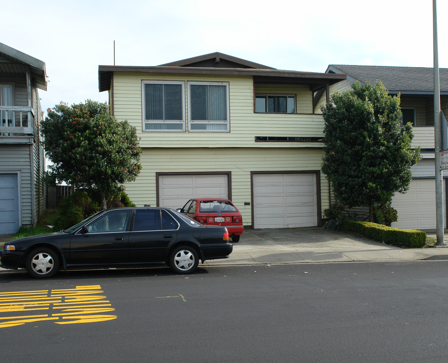 391 Shipley Ave in Daly City, CA - Building Photo
